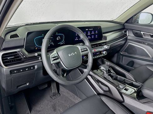 New 2025 Kia Telluride S image 12