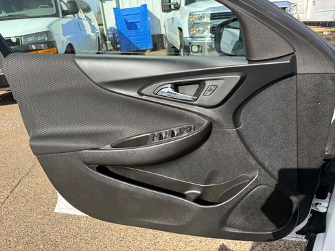 Used 2021 Chevrolet Malibu LS image 13