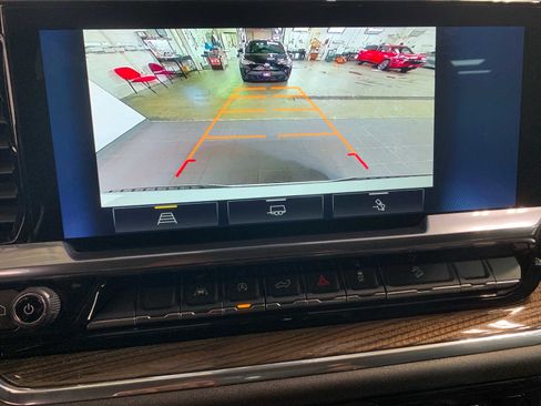 Used 2023 Chevrolet Silverado 1500 RST w/ Convenience Package II image 5