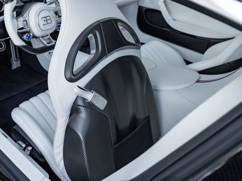 Used 2021 Bugatti Chiron image 21