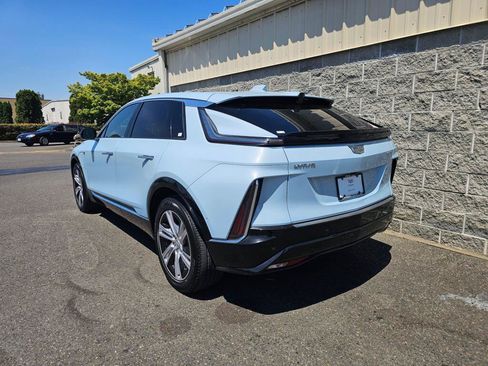 Used 2024 Cadillac Lyriq Tech w/ Driver Assist Package AWD/4WD image 4