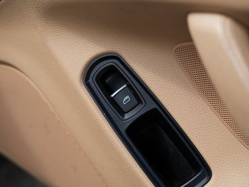 Used 2013 Porsche Panamera image 34