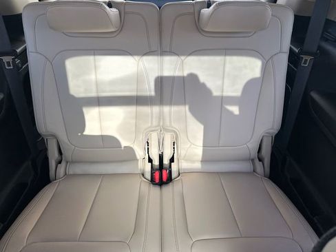 Used 2022 Jeep Grand Cherokee L Limited image 22