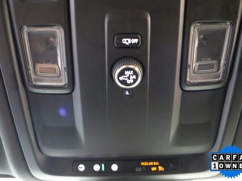 Used 2025 Chevrolet Suburban LT AWD/4WD image 28
