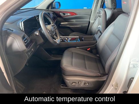 Used 2025 Chevrolet Traverse Z71 w/ Driver Confidence Package image 8