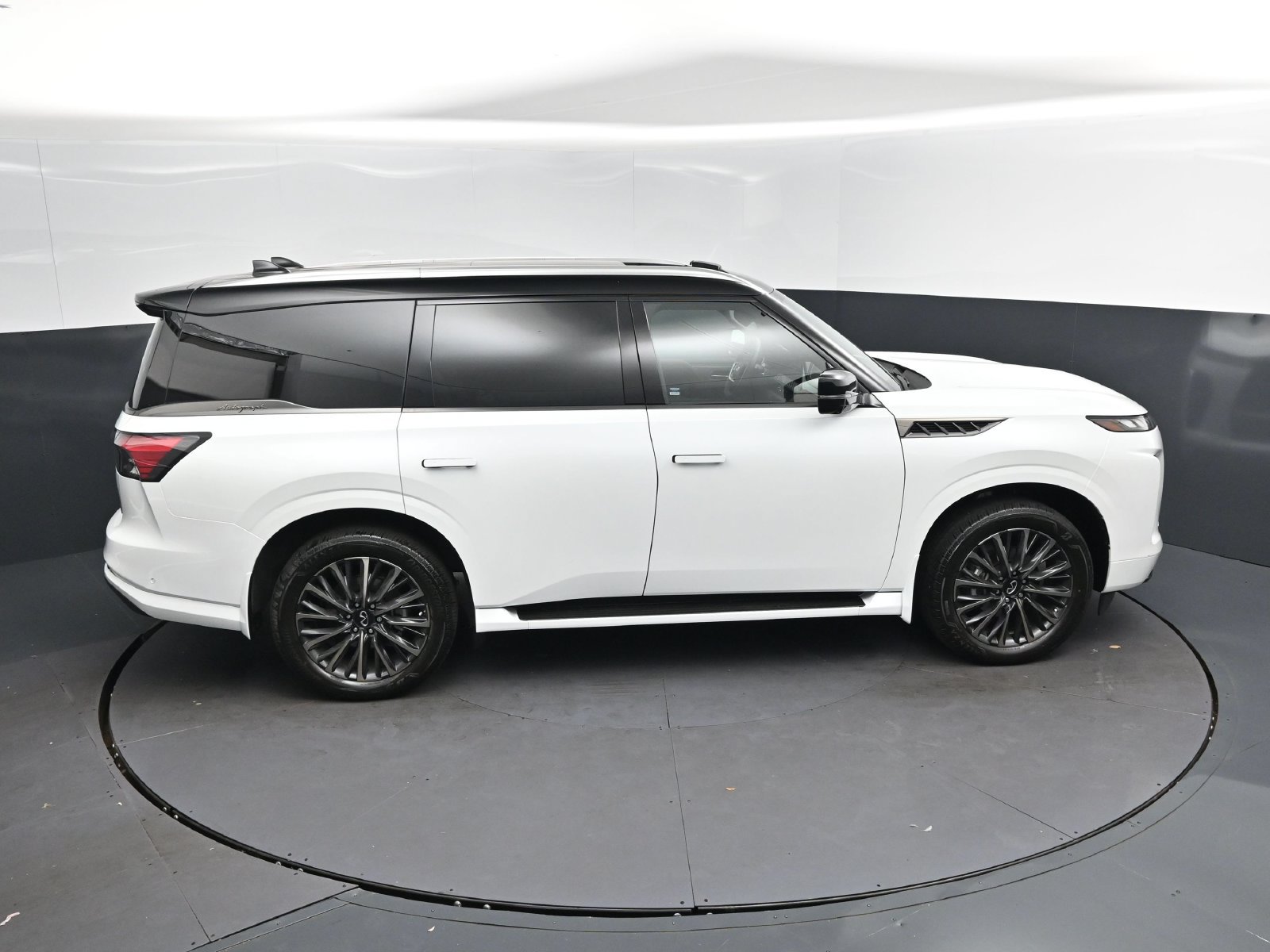 New 2027 INFINITI QX80 Autograph w/ Premium Cargo Package AWD/4WD image 36