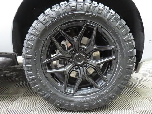 Used 2025 Ford Expedition Max Active image 9