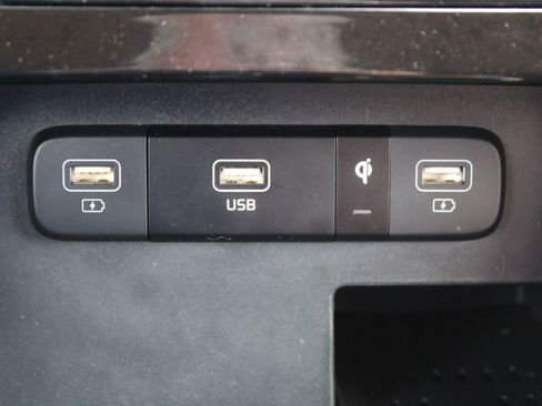 Used 2024 Kia Carnival SX FWD image 55
