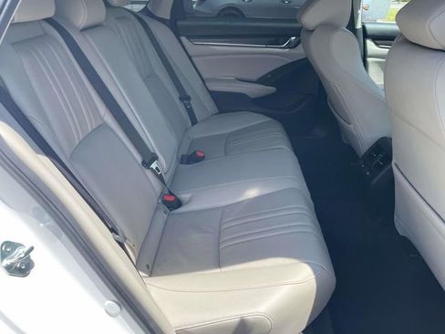 Used 2022 Honda Accord Touring image 35