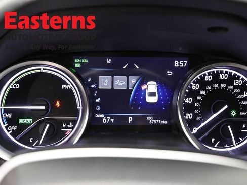 Used 2022 Toyota Camry XLE FWD image 18