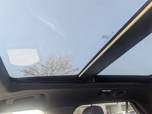 Used 2025 Ford Explorer ST image 24