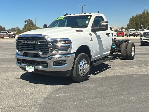 New 2026 RAM 3500 Tradesman w/ Chrome Appearance Group AWD/4WD image 7