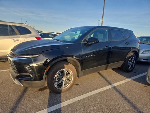 Used 2025 Chevrolet Blazer LT AWD/4WD image 6