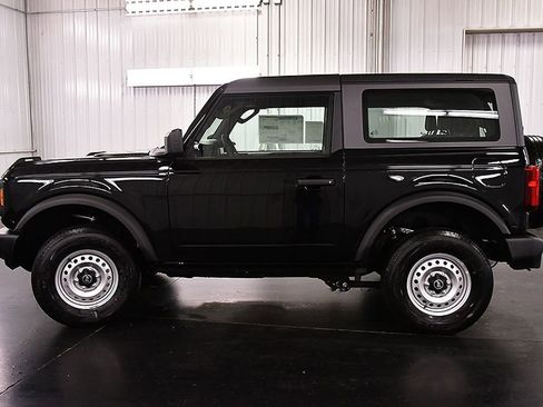 New 2026 Ford Bronco 2-Door AWD/4WD image 4