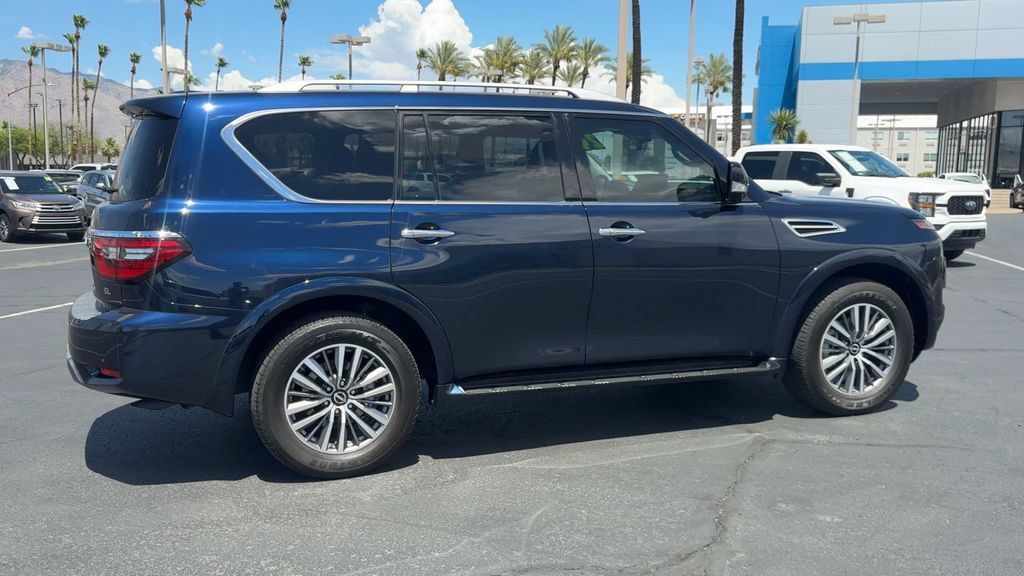 Used 2024 Nissan Armada SL w/ Captain's Chairs Package AWD/4WD image 2