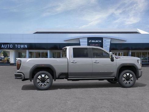 New 2026 GMC Sierra 2500 Denali w/ Denali Reserve Package image 5