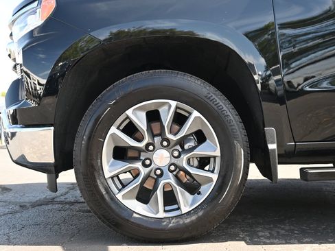 Used 2024 Chevrolet Silverado 1500 LT AWD/4WD image 28