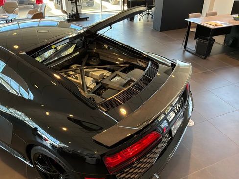 Used 2023 Audi R8 V10 performance image 28