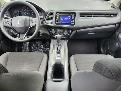 Certified 2019 Honda HR-V LX image 9