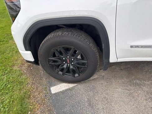 Certified 2025 GMC Sierra 1500 Elevation AWD/4WD image 14