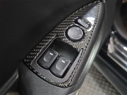 Used 2005 Chevrolet Corvette Coupe w/ Preferred Equipment Group image 19