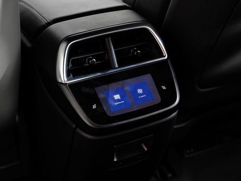 Used 2024 Lucid Air Pure RWD image 43