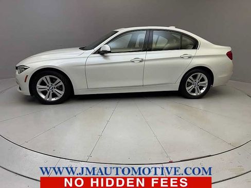 Used 2016 BMW 328i xDrive Sedan AWD/4WD image 2