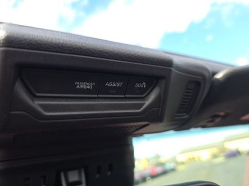 Used 2025 Jeep Wrangler Unlimited Sahara w/ Safety Group AWD/4WD image 45