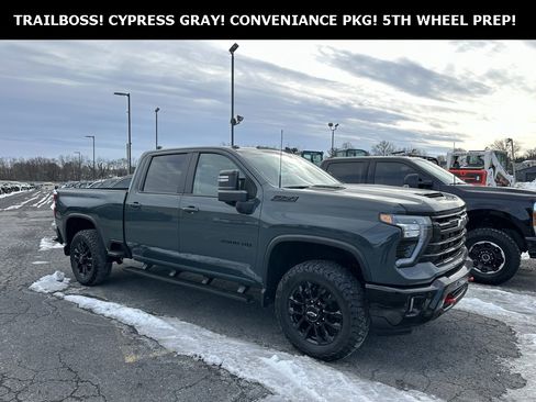 Used 2025 Chevrolet Silverado 2500 LT w/ Trail Boss Package image 1