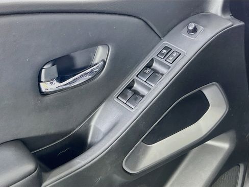 Used 2023 Nissan Frontier SV w/ Technology Package AWD/4WD image 17