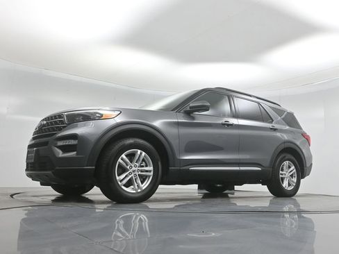 Certified 2023 Ford Explorer XLT w/ Equipment Group 202A image 49