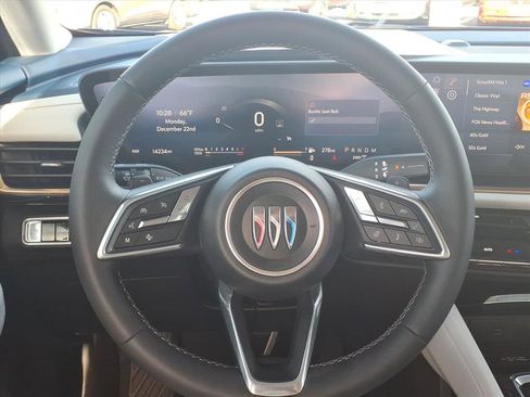 Used 2024 Buick Envision Avenir image 16