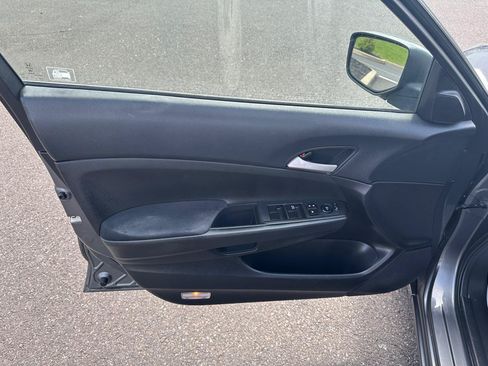 Used 2010 Honda Accord LX image 9