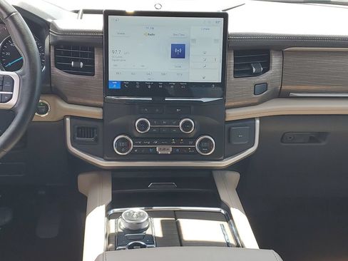 Used 2024 Ford Expedition Max Limited AWD/4WD image 15
