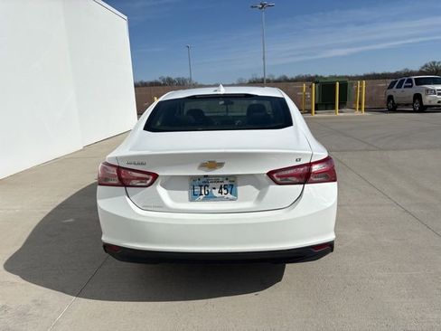 Used 2021 Chevrolet Malibu LT image 4