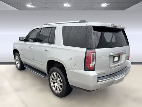 Used 2018 GMC Yukon Denali image 3
