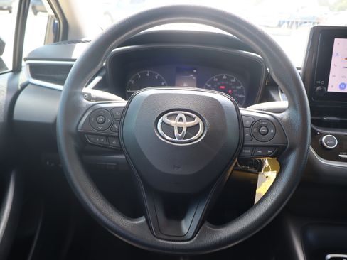 Used 2023 Toyota Corolla LE w/ Carpet Mat Package (TMS) FWD image 14