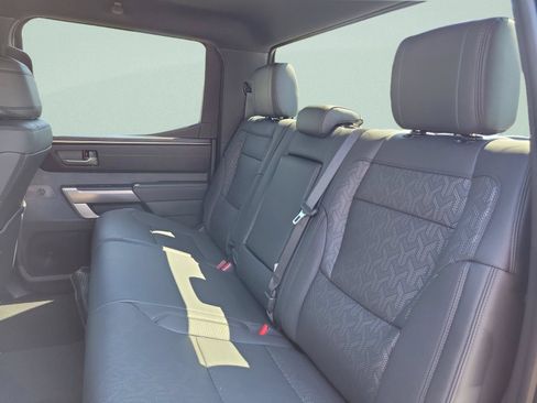 Used 2025 Toyota Tundra SR5 w/ SR5 Premium Package AWD/4WD image 18