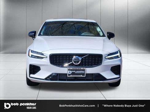 Used 2025 Volvo S60 T8 Plus AWD/4WD image 22