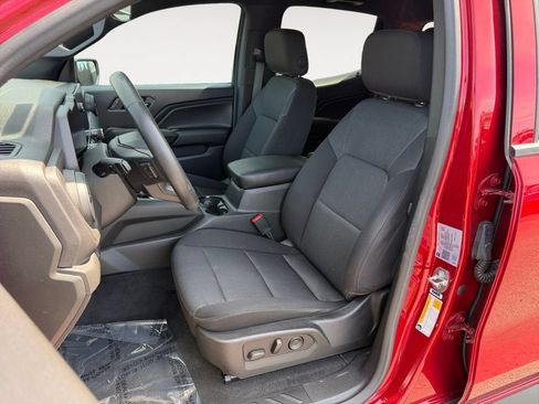 Used 2023 Chevrolet Colorado Trail Boss w/ Advanced Trailering Package AWD/4WD image 6