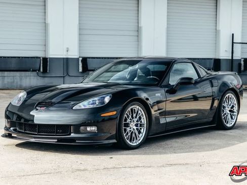 Used 2011 Chevrolet Corvette ZR1 w/ Preferred Equipment Group RWD image 7