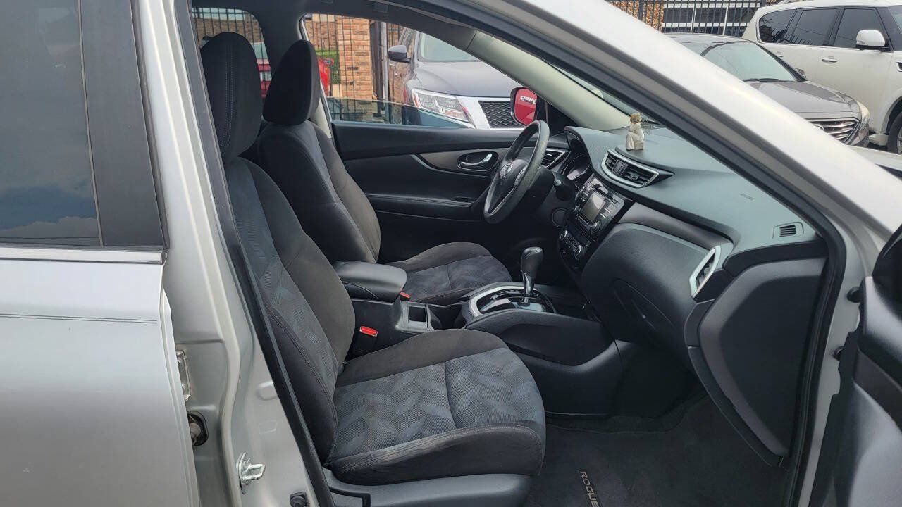 Used 2015 Nissan Rogue SV FWD image 7