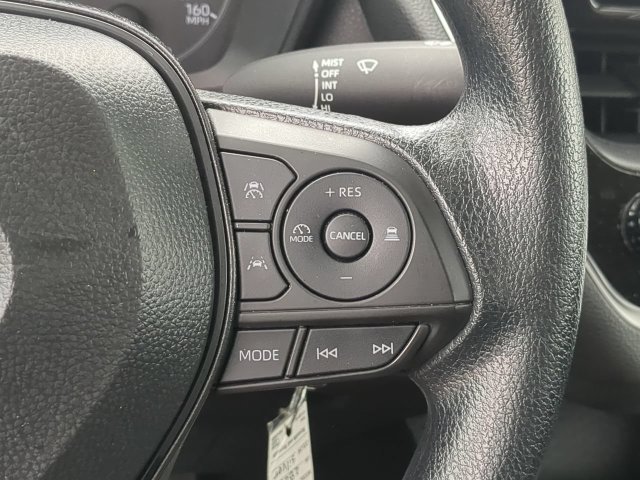 Certified 2025 Toyota Corolla LE FWD image 28