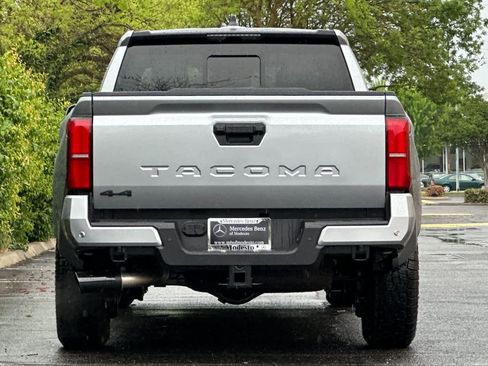Used 2025 Toyota Tacoma SR5 w/ SR5 Upgrade Package image 4