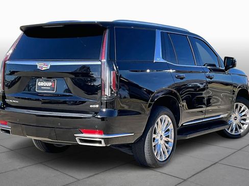 Used 2024 Cadillac Escalade Premium Luxury image 12