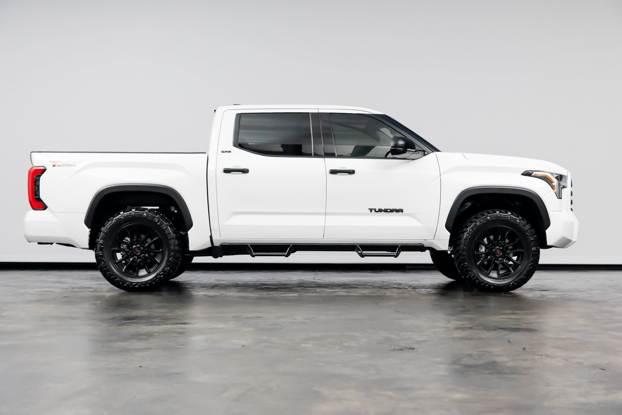 Used 2023 Toyota Tundra SR5 AWD/4WD image 21