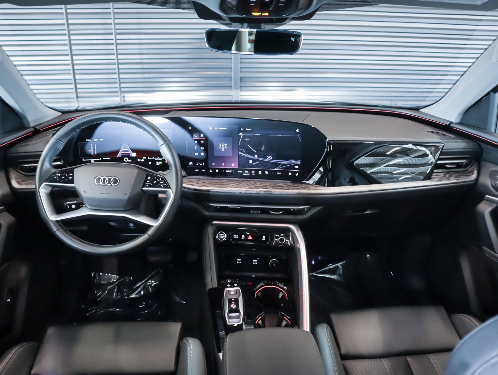 Certified 2025 Audi Q5 Premium w/ Premium Plus AWD/4WD image 10