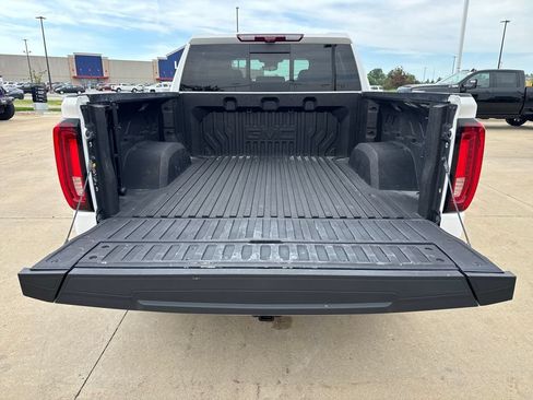 Used 2024 GMC Sierra 1500 Denali Ultimate AWD/4WD image 6