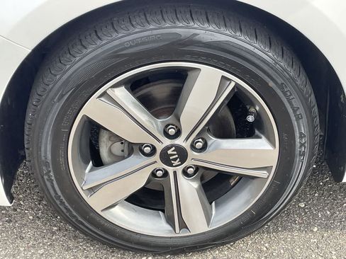 Used 2018 Kia Forte LX w/ LX Popular Package FWD image 32