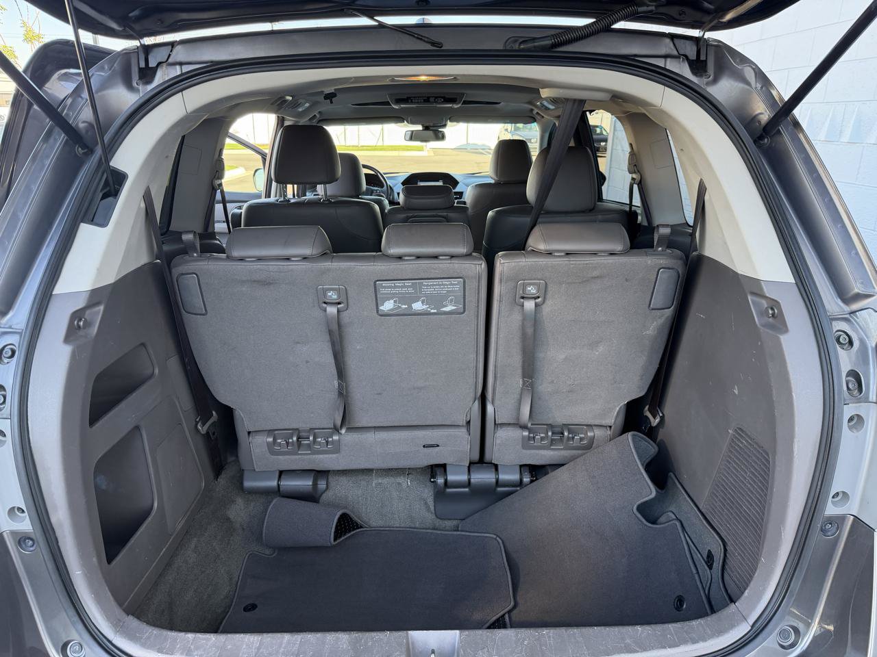 Used 2014 Honda Odyssey Touring image 19